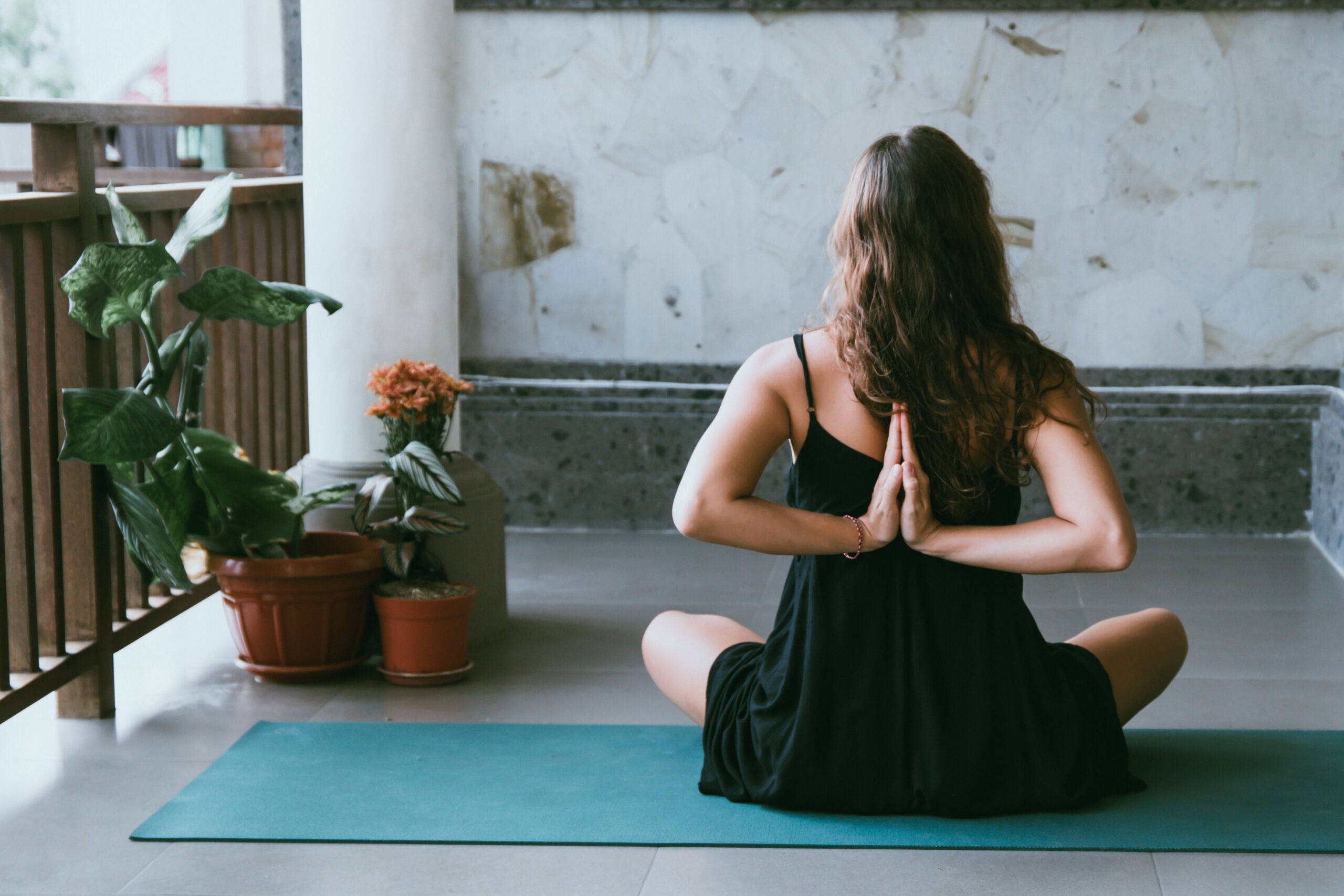 6 Reasons To Try CBD To Enhance Your Yoga Practice